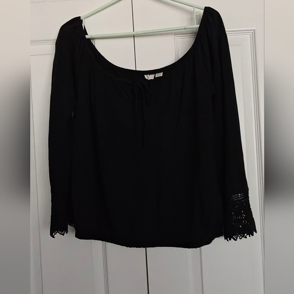 Roxy Elegant Black Women's Top, Suze M